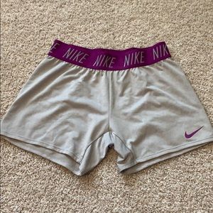 light grey nike shorts